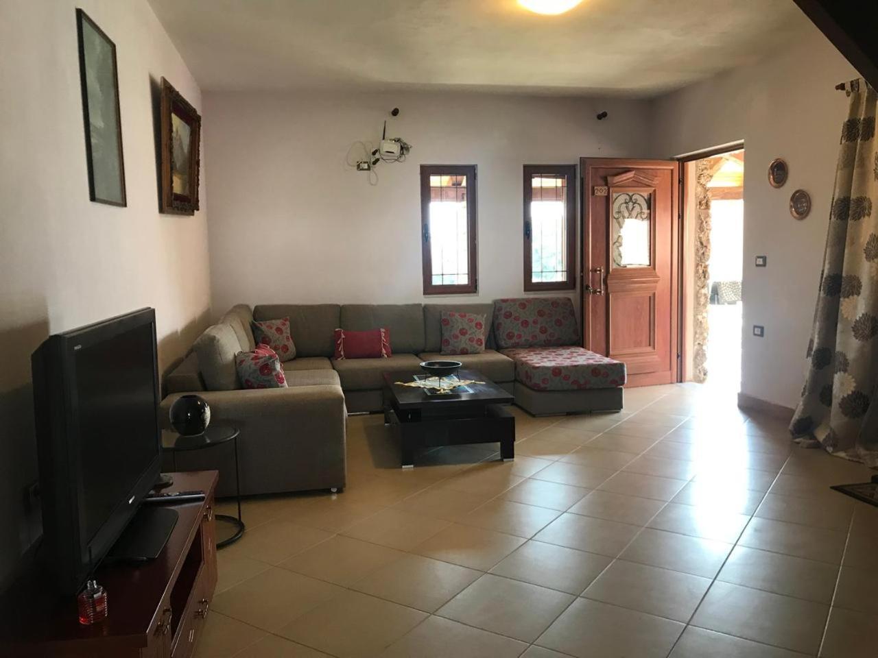 Villa Kolonja Ksamil Exteriör bild